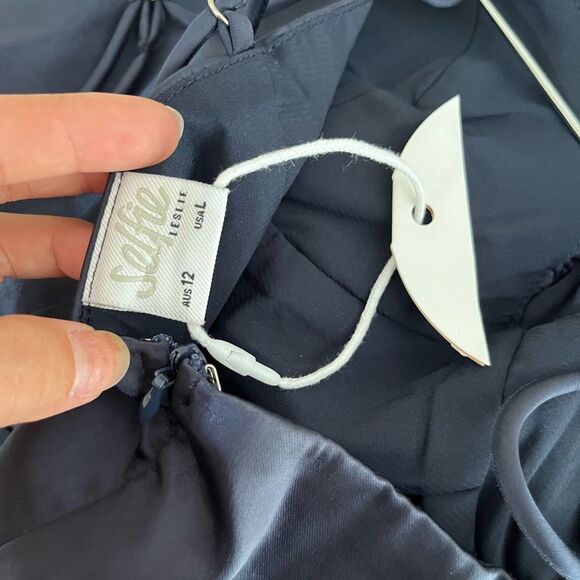 Nwt SELFIE LESLIE
BRONTE HIGH SPLIT GATHERED BUST MAXI DRESS INK - Picture 3 of 4